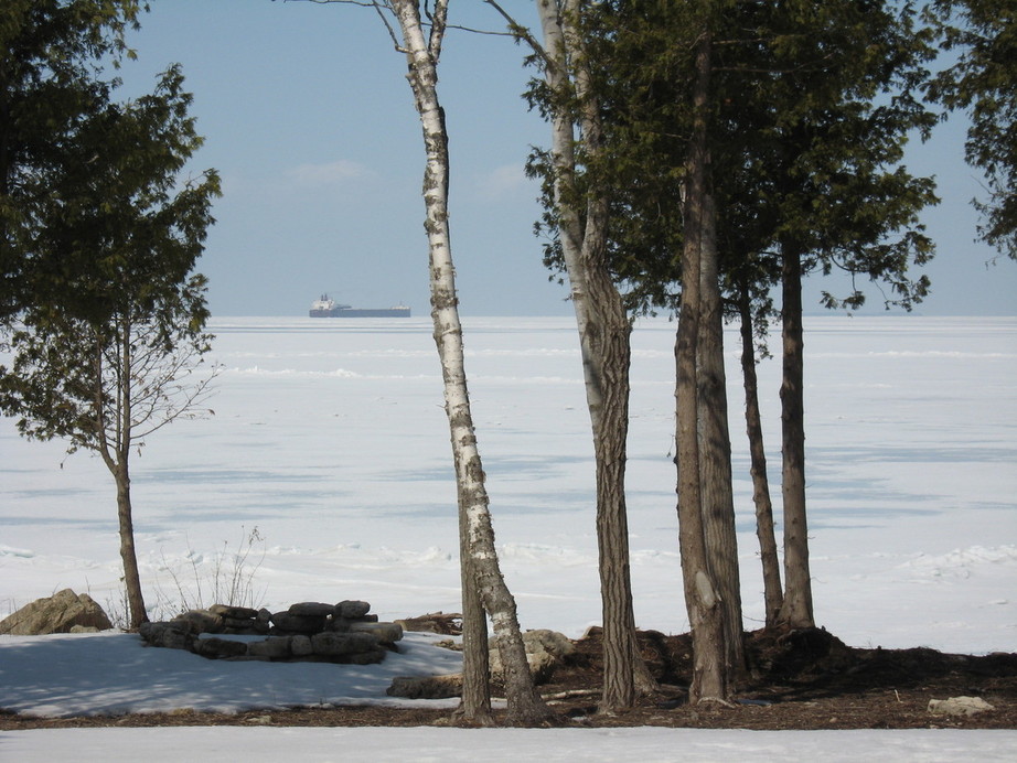 Sturgeon Bay, WI : the fist tanker out for the start of the shipping season
