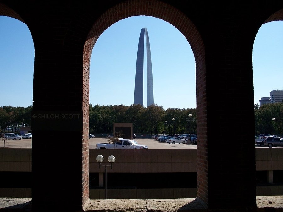 St. Louis, MO: Train Station View of the Gateway Arch