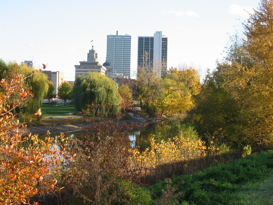 Fort Wayne, IN: Downtown from the Rivergreenway