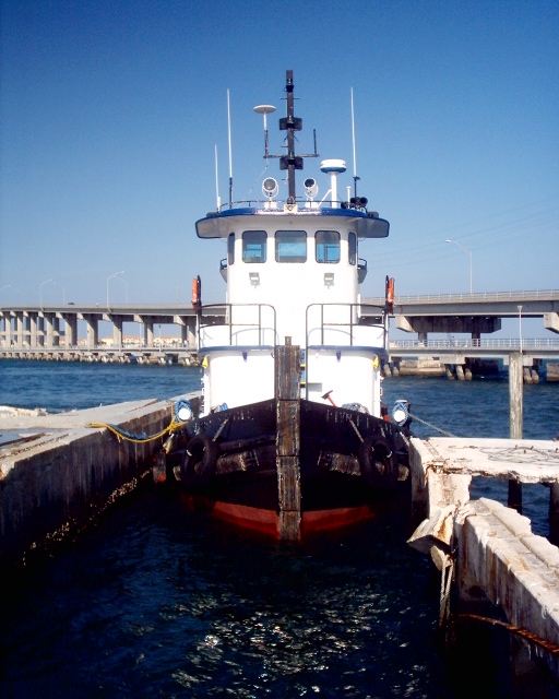 Fort Pierce, FL : Tugboat at the Marina
