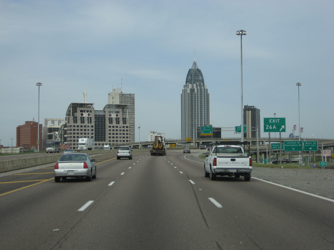 Mobile, AL: City skyline from I10