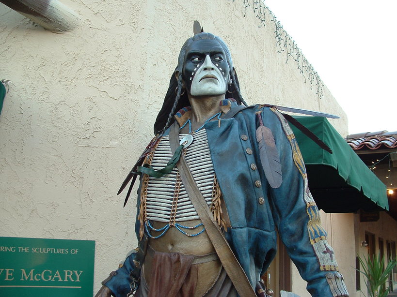 Scottsdale, AZ : Outside an art gallery in Old Town