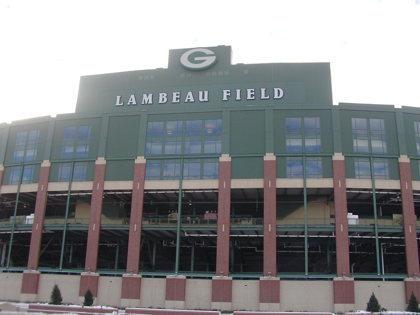 Green Bay, WI : Green bay's home to the packers