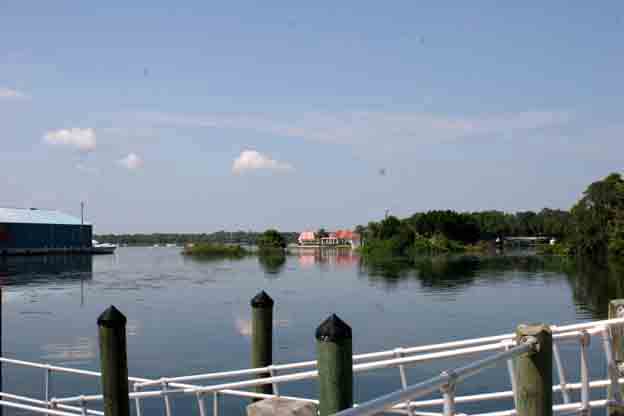 Crystal River, FL : Crystal River Looking West toward the Gulf of Mexico