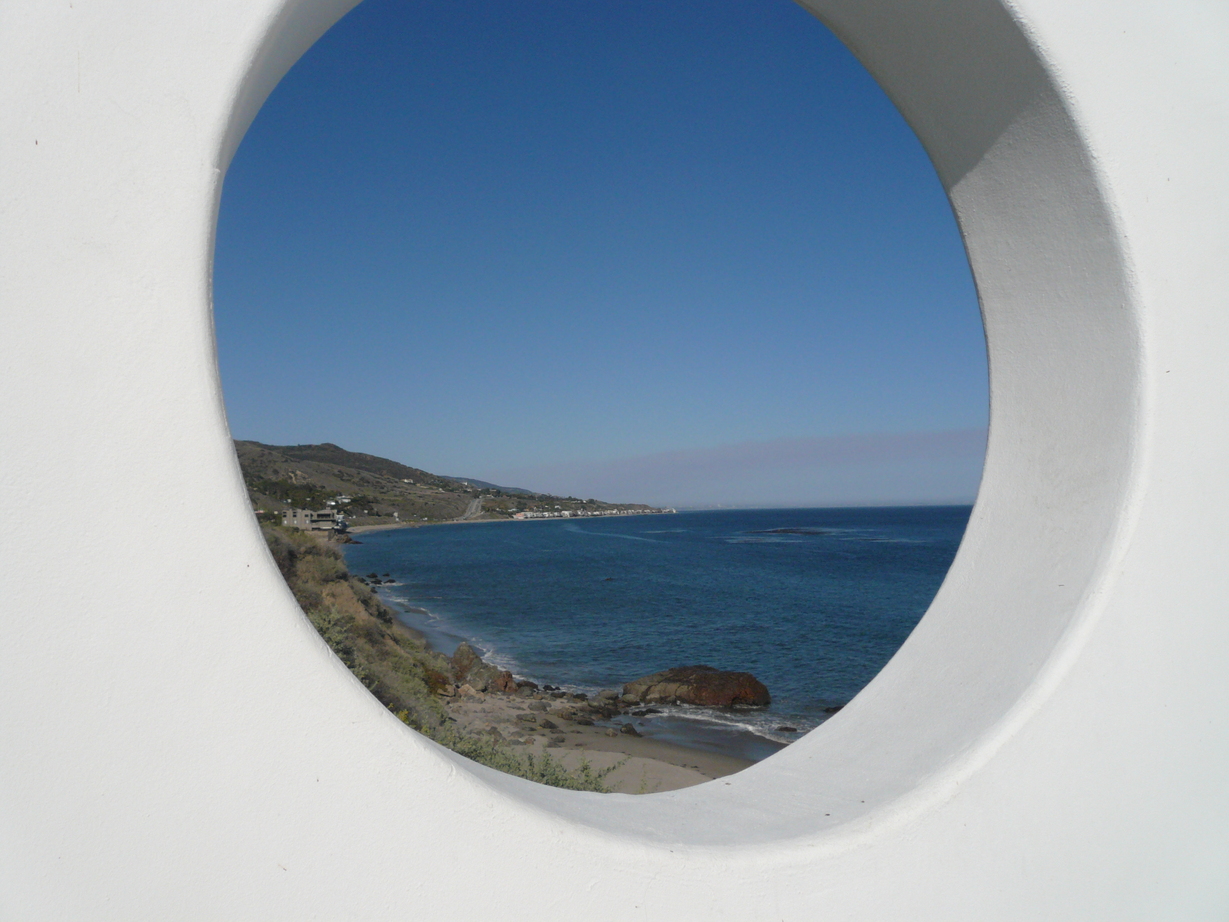 Malibu, CA : Peeking at Paradise