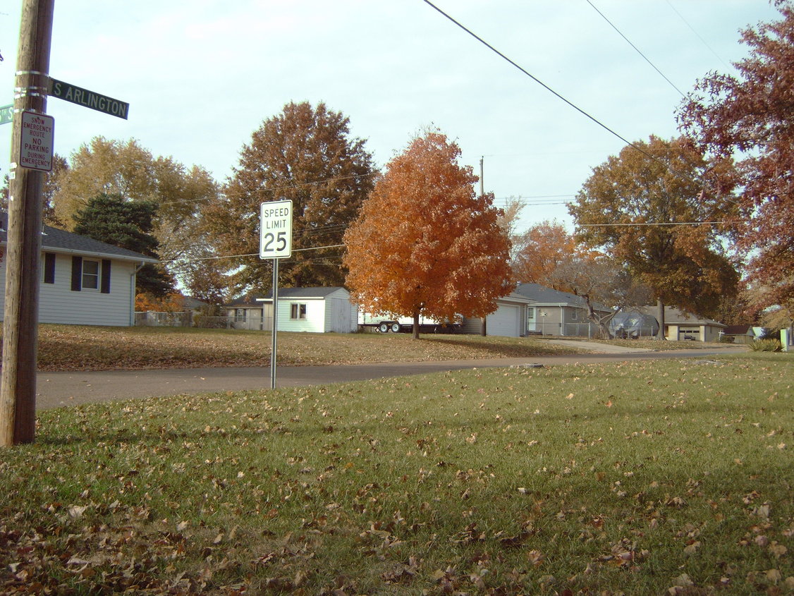 Sedalia, MO : Fall colours, Corner of S Arlington, October 2007... takn by G Norton, Nottinghamshire, England, UK. whilst visiting Sedalia
