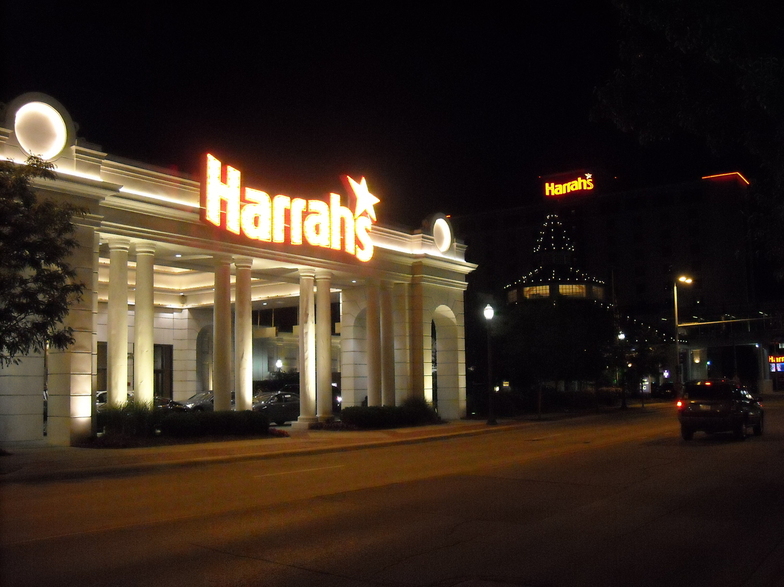 is harrahs casino joliet open