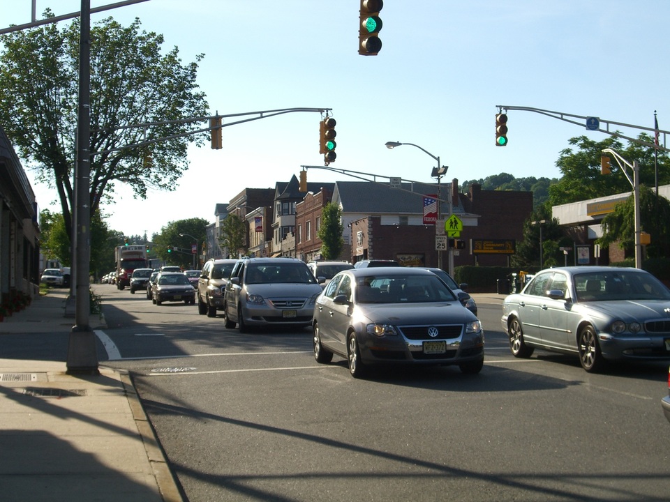 Verona, NJ: main street during peak hours
