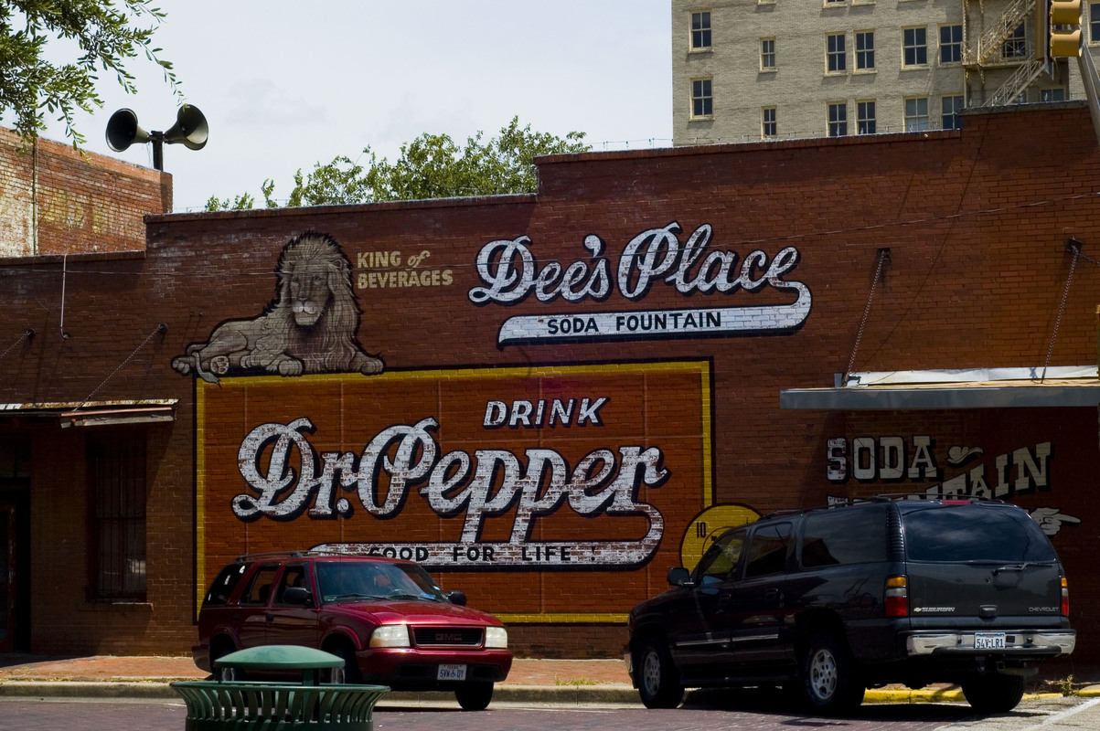 Corsicana, TX: Dee's Place downtown