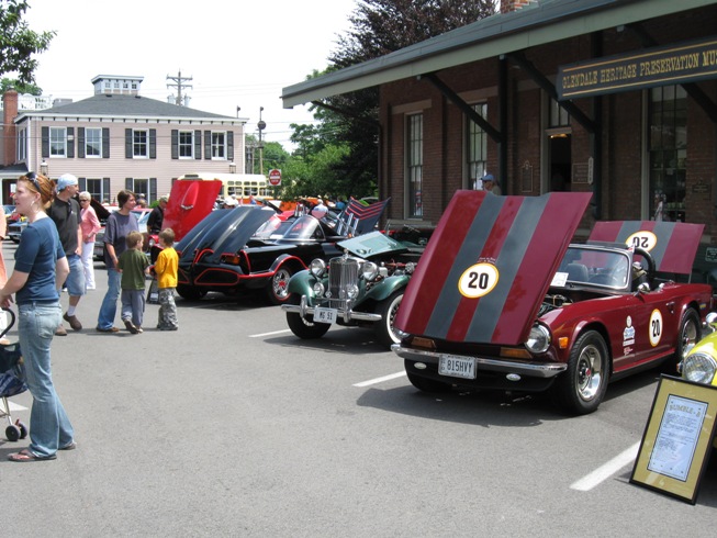 Glendale, OH : Annual Car and Motorcycle Show on the Square