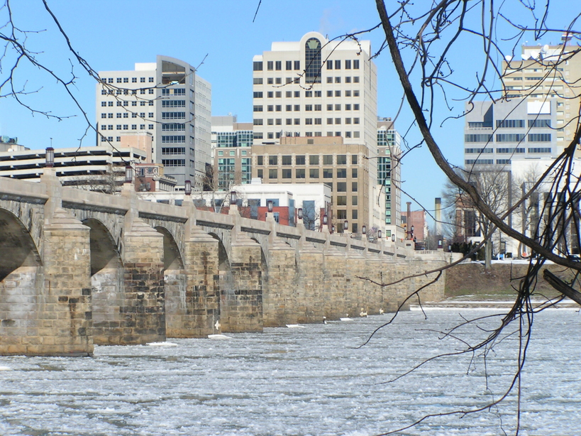 Harrisburg, PA: Winter view of Harrisburg from the West Shore