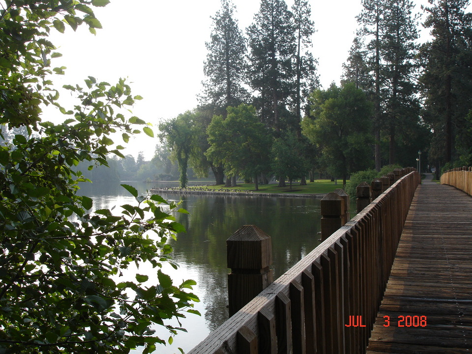 Bend, OR: Drake Park in downtown Bend 7/3/08 7:15 am