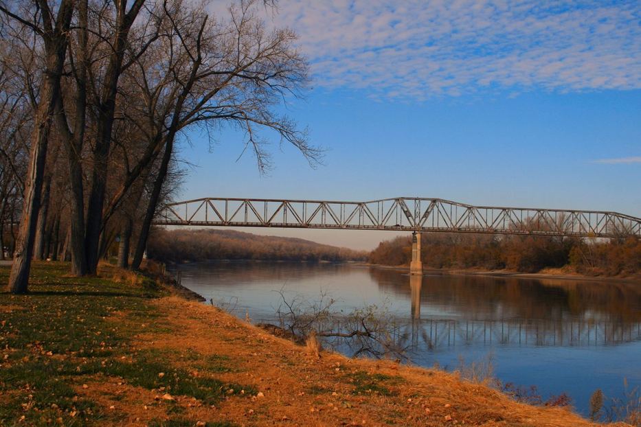 Bellevue, NE : Toll Bridge over the Missouri River in Hayworth Park