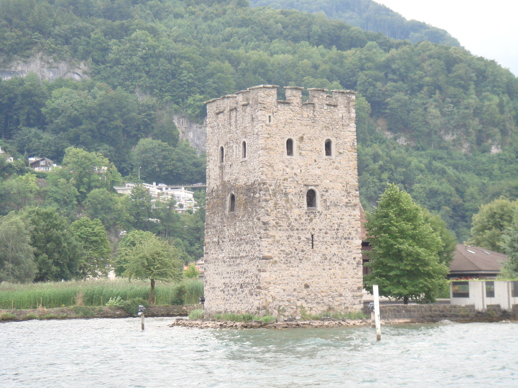 Lucerne, WY: 2 face castle