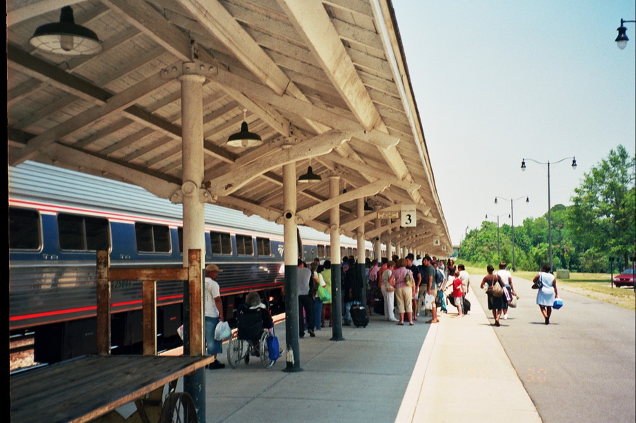 Fayetteville, NC: Passengers board at Fayetteville's downtown Amtrak station