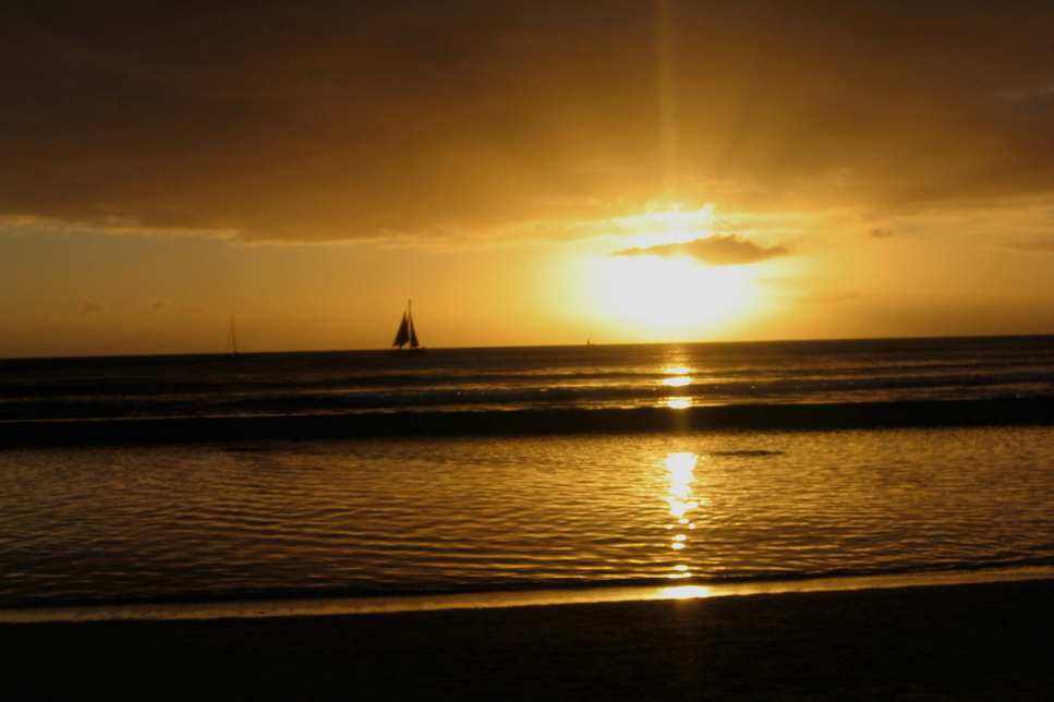 Honolulu, HI : Sunset at Waikiki, Honolulu, HI