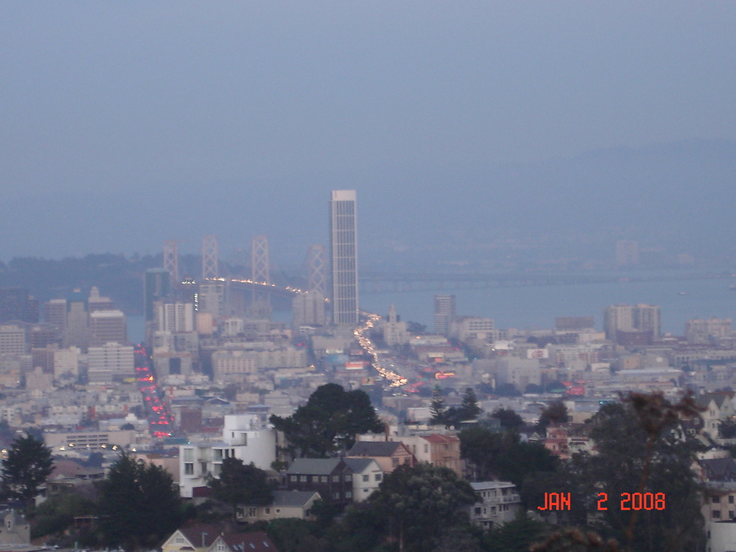 San Francisco, CA: View of the Golden Gate Bridge from atop Twin Peaks