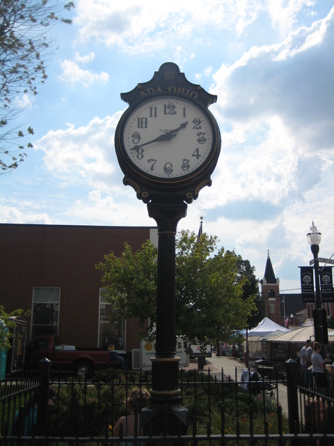Ada, OH : Ada Clock