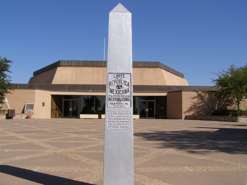 El Paso, TX: Chamizal National Memorial building