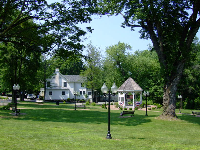 Colonie, NY : Loudon Green