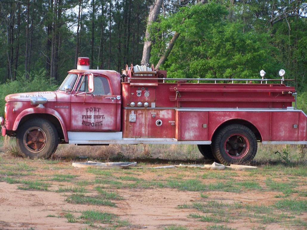 Fort Deposit, AL: Old firetruck outside our new station.