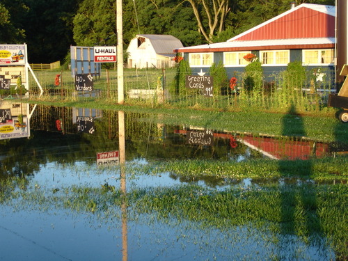 Winfield, MO: 2008 Flood STOPPED just in time! Water came up to the pole barn and Stopped