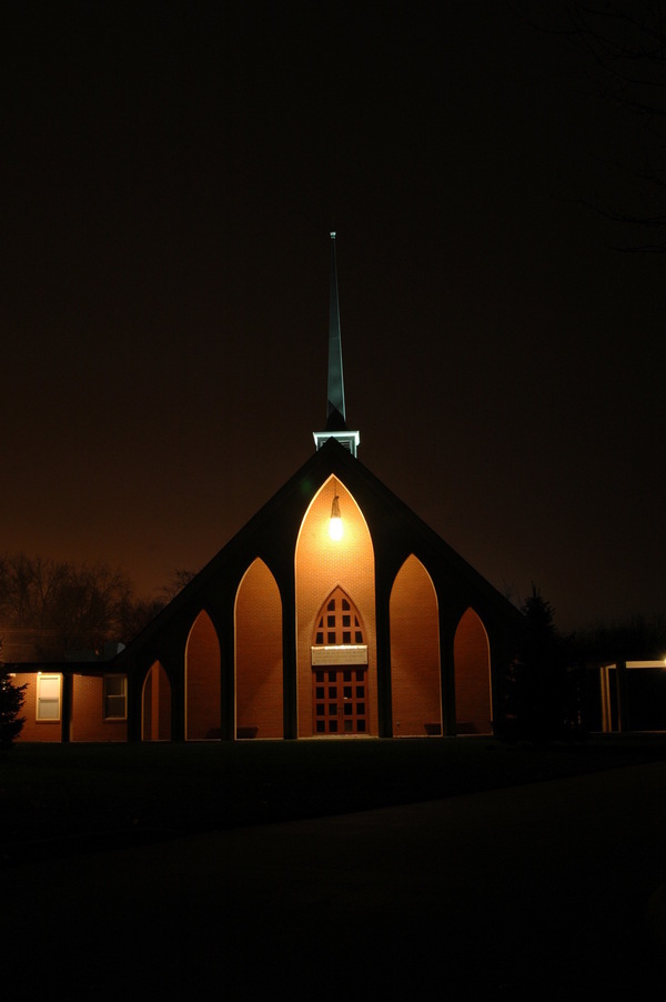 Burlington, IA: Church Near Crapo Park