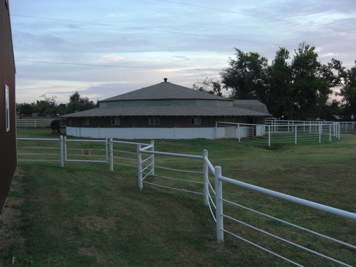 Cushing, OK: One of the many typical barns surrounding the town of cushing.