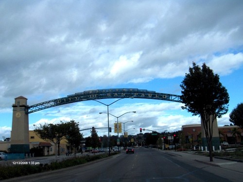 San Pablo, CA: Welcome sign from north boundary of city San Pablo Ave & Laurie
