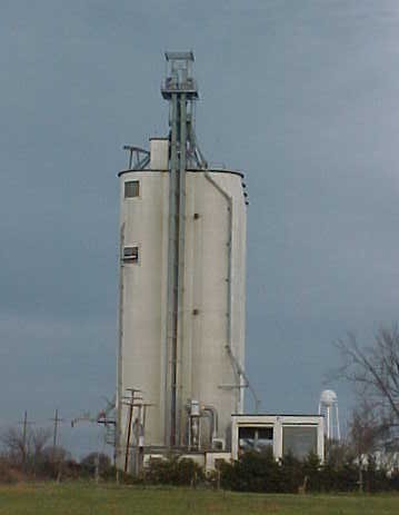Scranton, KS : Scranton Grain Elevator