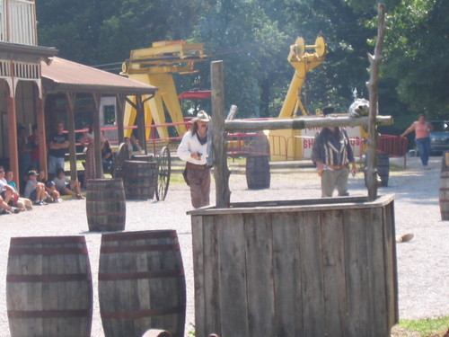 Cave City, KY : Gun Show at Guntown Mountain, Cave City, KY