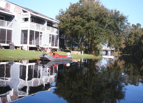 Inverness, FL : Canal from Lake Spivey to Big Henderson Lake