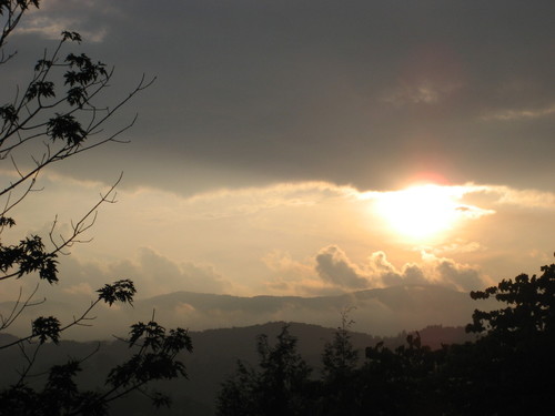 Mountain City, TN : Sunset in Mountain City, June 2008, taken from lawn of 125 Georgia street