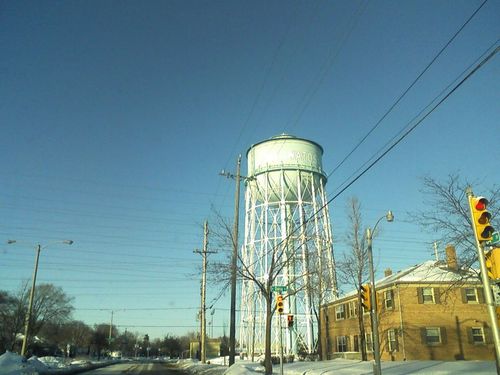 Wauwatosa, WI: 84th & Dana, looking NB. This is one of the oldest water towers in the Milwaukee metro area (Wauwatosa, Wi)
