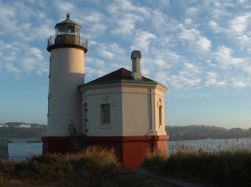 Bandon, OR: The Coquille River Lighthouse at Bandon