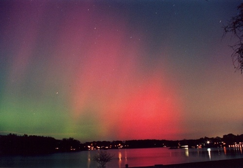 Howell, MI: Northern lights ,holloween 2007,Thompson Lake ,city of howell public boat launch