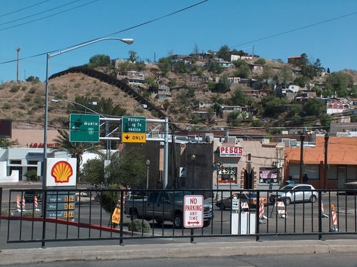 Nogales, AZ: Fence