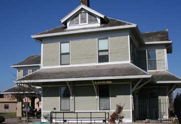 Etowah, TN : Depot Chamber of Commerce