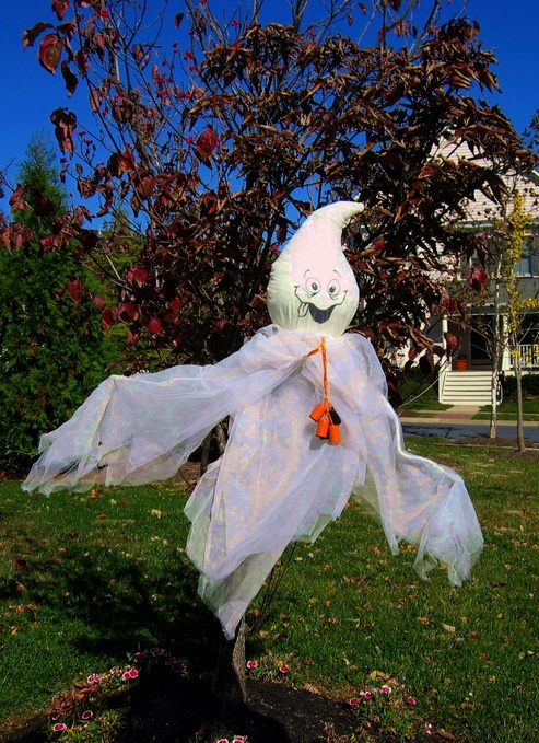 Rockville, MD : King Farm Ghost at Halloween