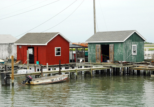 Tangier, VA : crab houses in Tangier