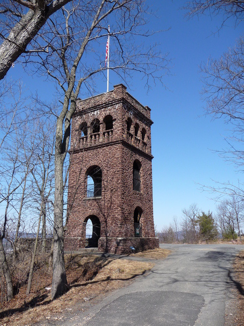 Greenfield, MA: Poet Seat tower