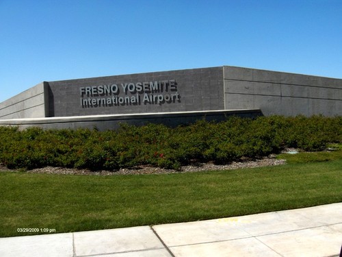 Fresno, CA: Fresno Yosemite Int'l Airport Signage at Clovis Ave and McKinley Av
