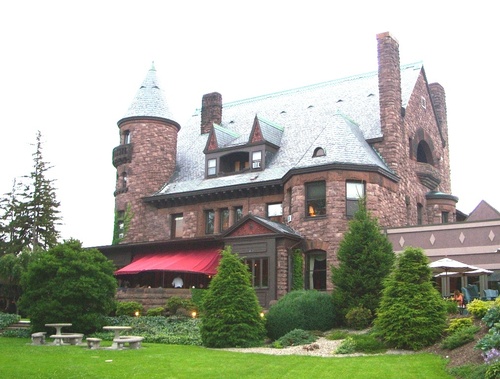 Geneva, NY : Welcome to Belhurst!