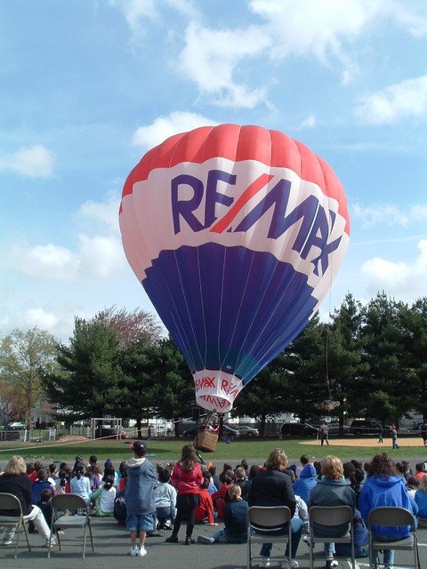 Union, NJ: RE/MAX Properties Unlimited Hot Air Balloon at Washington School