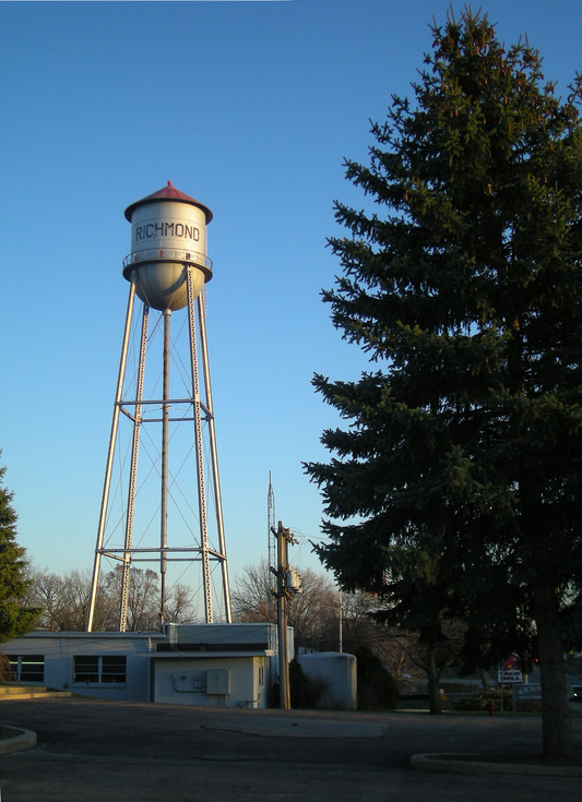 Richmond, IL: Richmond Water Tower