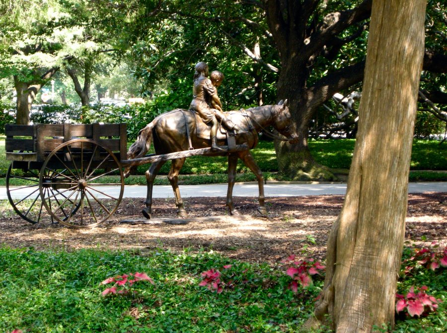 Highland Park, TX: Sculpture at Hackberry Creek, Highland Park, Texas