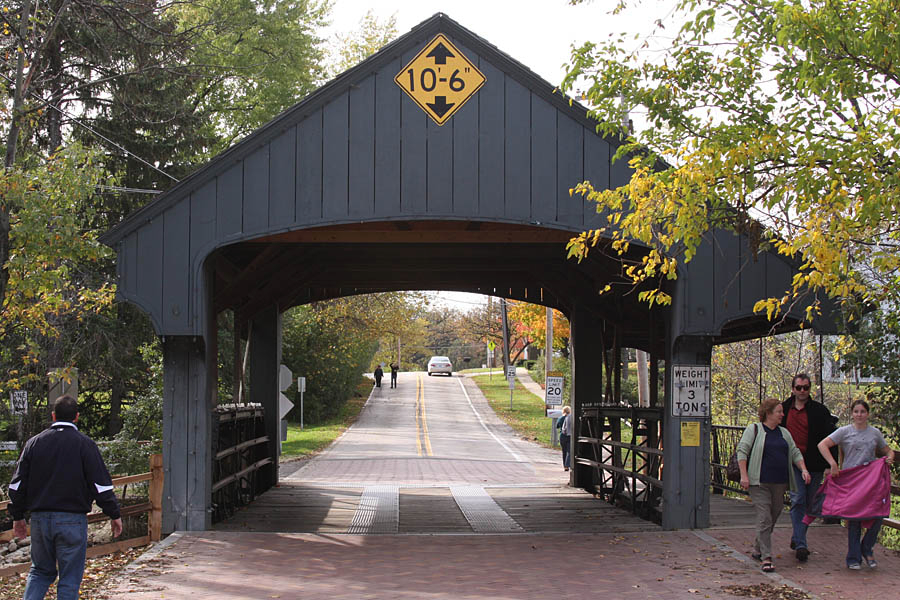 Long Grove, IL: Long Grove Covered Bridge