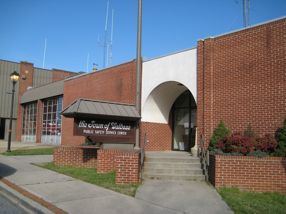 Valdese, NC: Valdese City Hall & Police Dept. Valdese, NC 28690