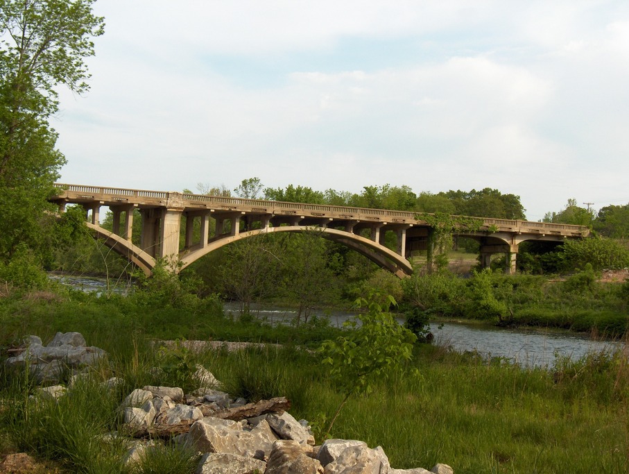 Joplin, MO: Old Reddings Mill bridge, now part of the trail system