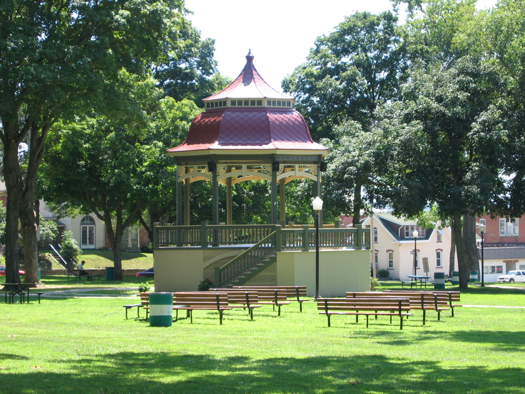 Fort Madison, IA: Central Park Band Stand, Fort Madison, Iowa